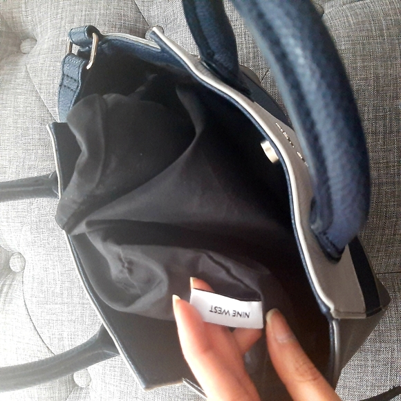 Nine West bag - Picture 8 of 8